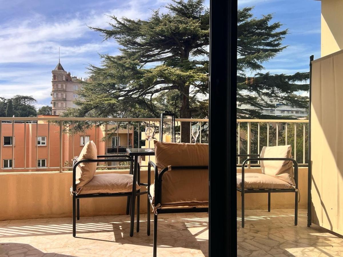 Luxury With Terrasse And Side Sea View Apartment Cannes