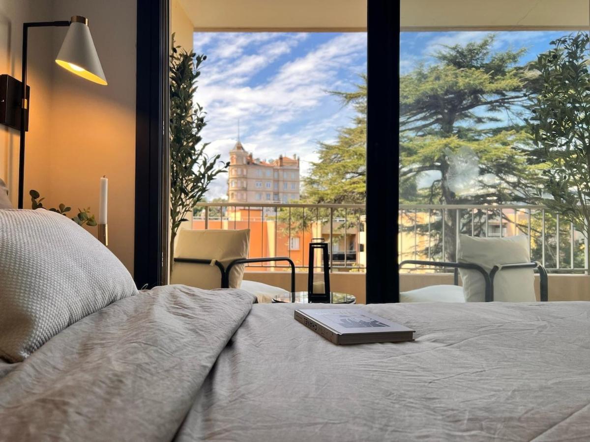 Appartement Luxury With Terrasse And Side Sea View