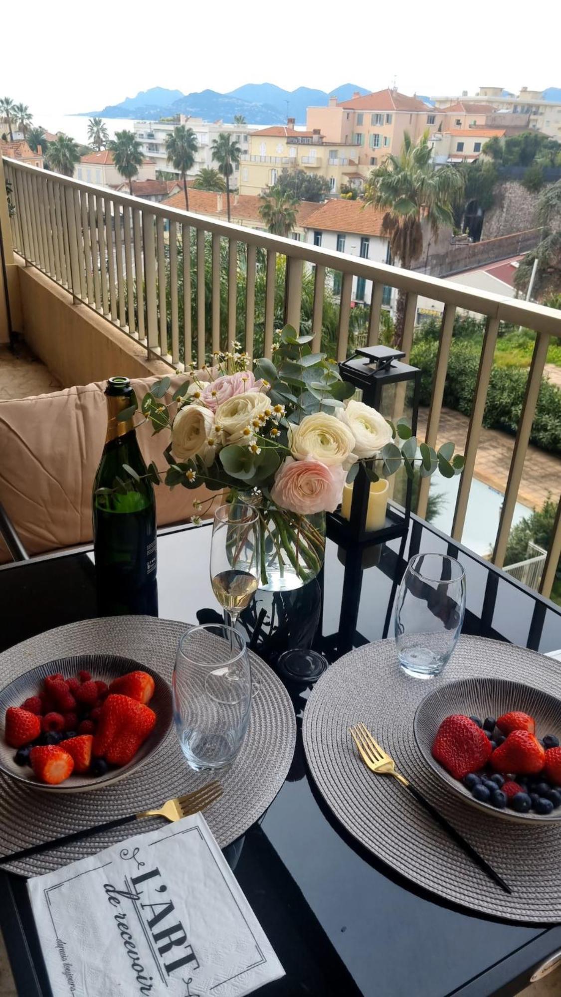 Luxury With Terrasse And Side Sea View Appartement Cannes
