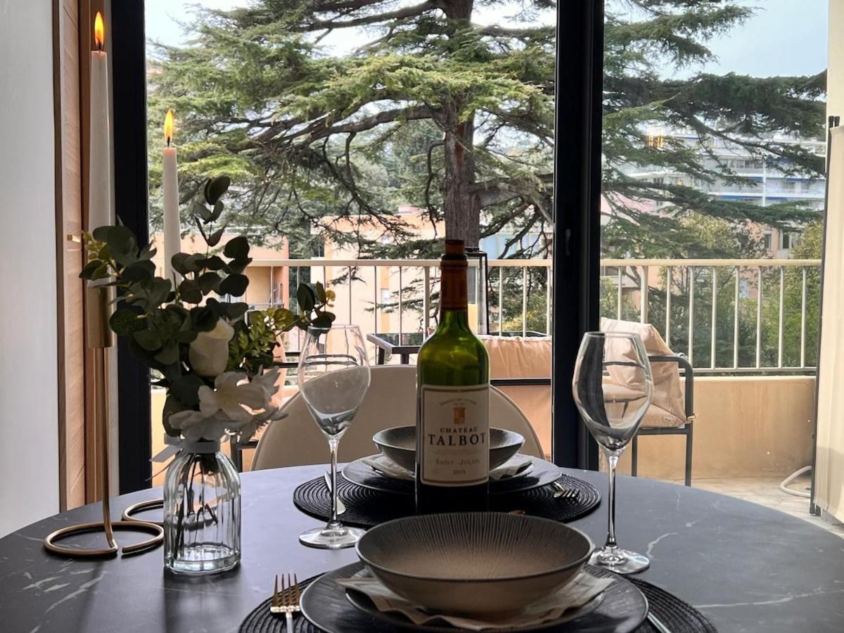 Luxury With Terrasse And Side Sea View * Cannes