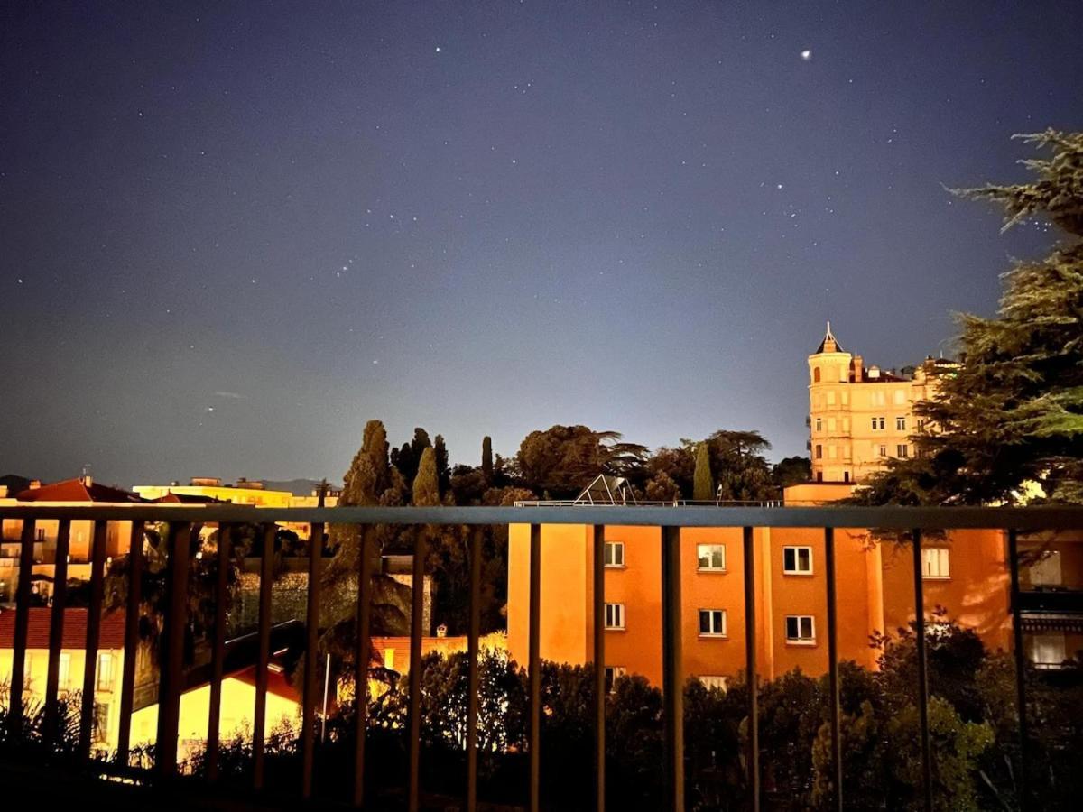 Luxury With Terrasse And Side Sea View Appartement *
